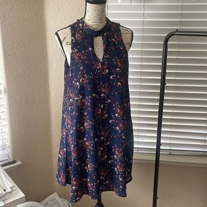 Floral keyhole dress EUC